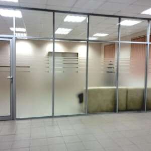 Aluminium glass partition