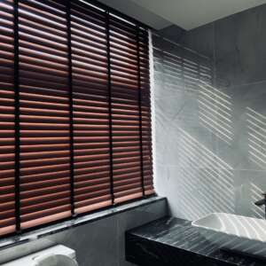 Venetian blinds